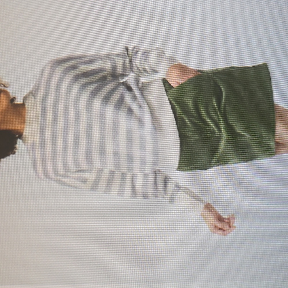 Comptoir Des Cotonniers  By Uniqlo Gray and Cream Striped Crewneck Sweater Nwt
